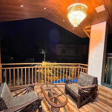 Govind Villa - 3Bhk Penthouse Suite With Pool Splash Lonavala Luaran gambar