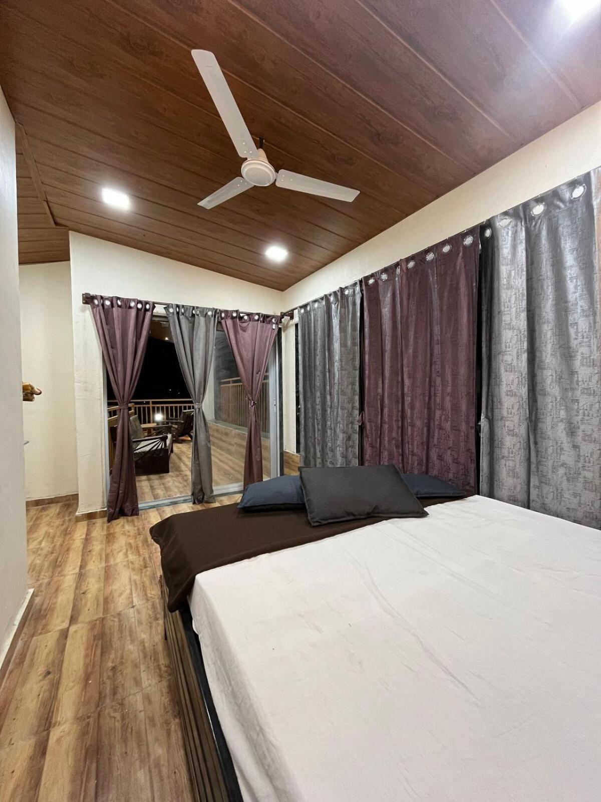 Govind Villa - 3Bhk Penthouse Suite With Pool Splash Lonavala Luaran gambar